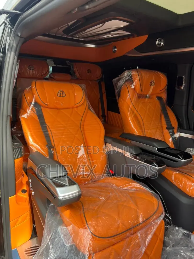 New Mercedes-Benz V-Class 2024 Black