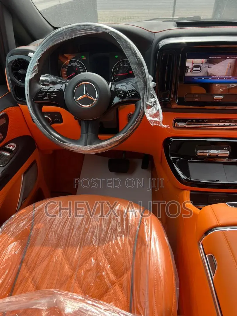 New Mercedes-Benz V-Class 2024 Black