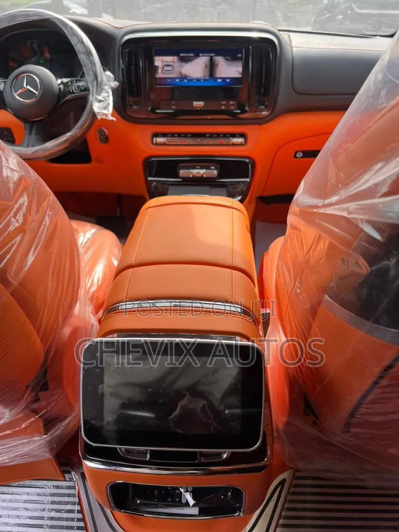 New Mercedes-Benz V-Class 2024 Black