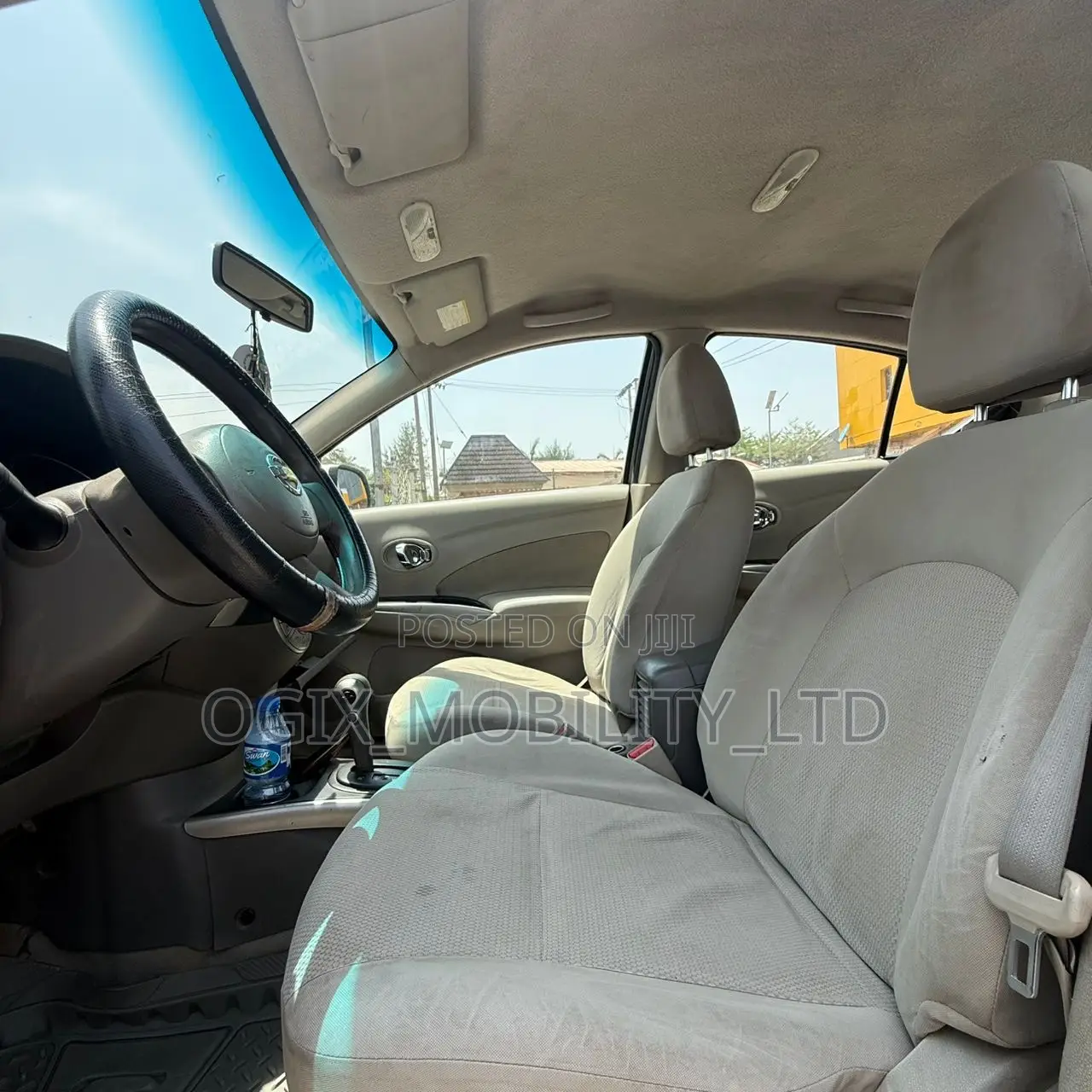 Nissan Almera 2012 Silver