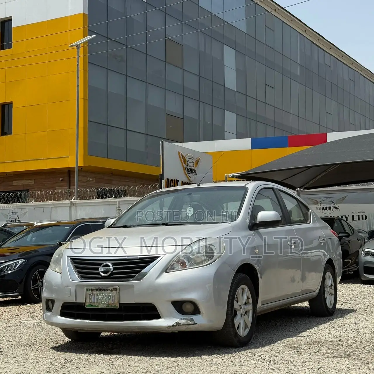 Nissan Almera 2012 Silver