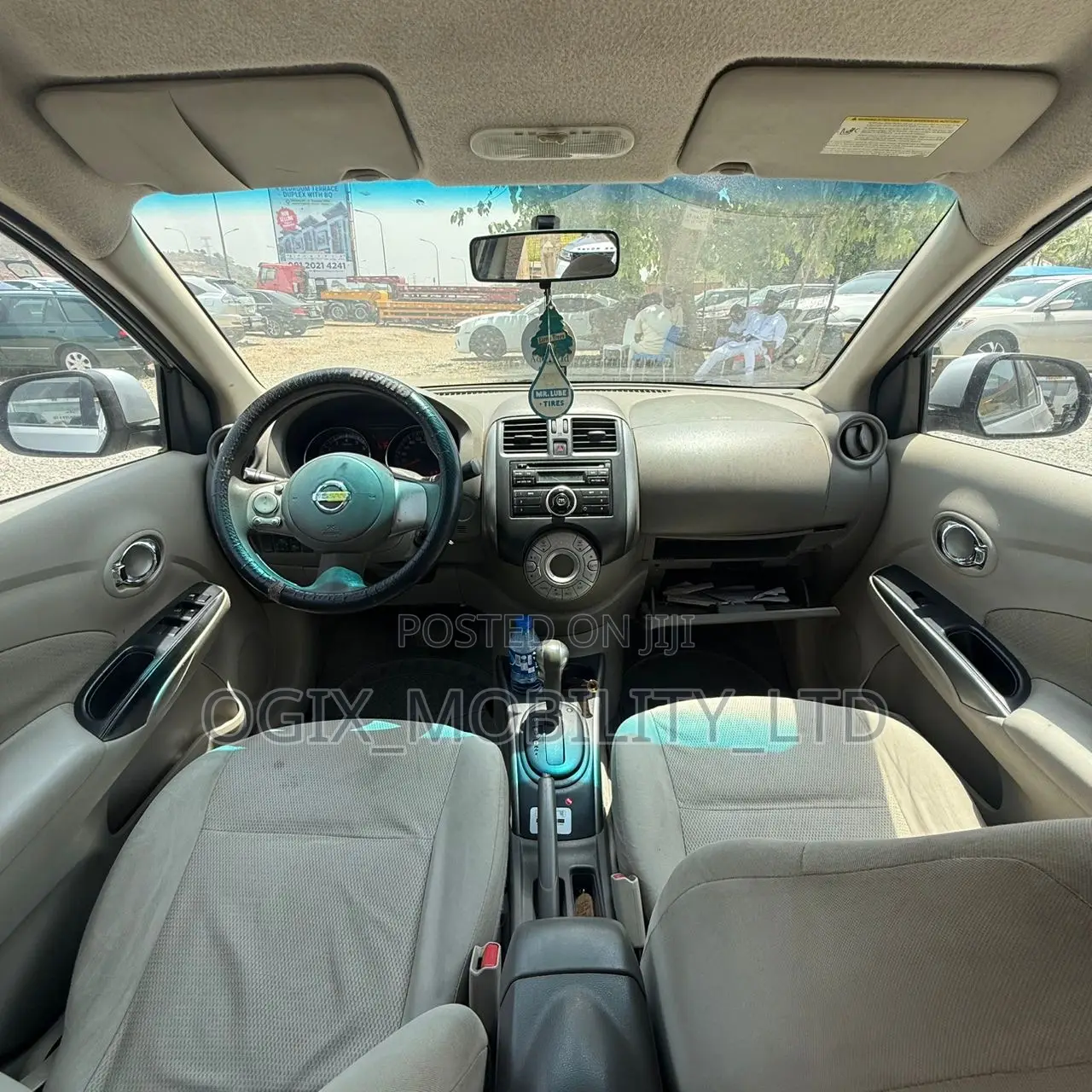 Nissan Almera 2012 Silver