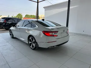 Honda Accord 2019 White
