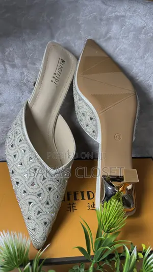 Ladies Half Shoe