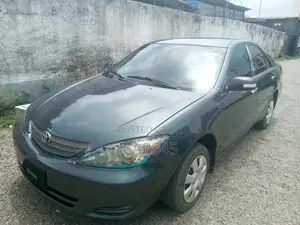 Toyota Camry LE 4dr Sedan (2.4L 4cyl 4A) 2004 Green