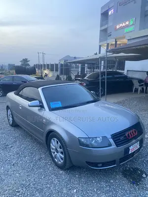 Audi Quattro 2011 Gray