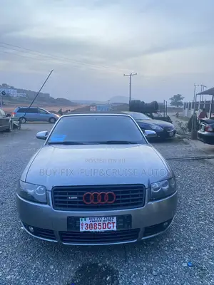 Audi Quattro 2011 Gray