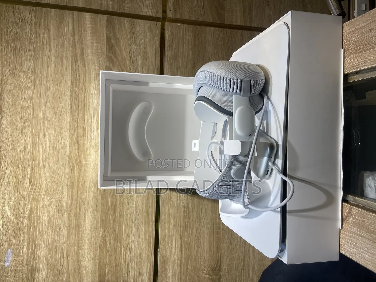 Apple Vision Pro 2025