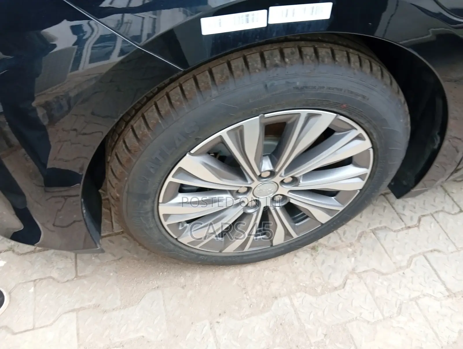 Hongqi E-HS9 2023 Black