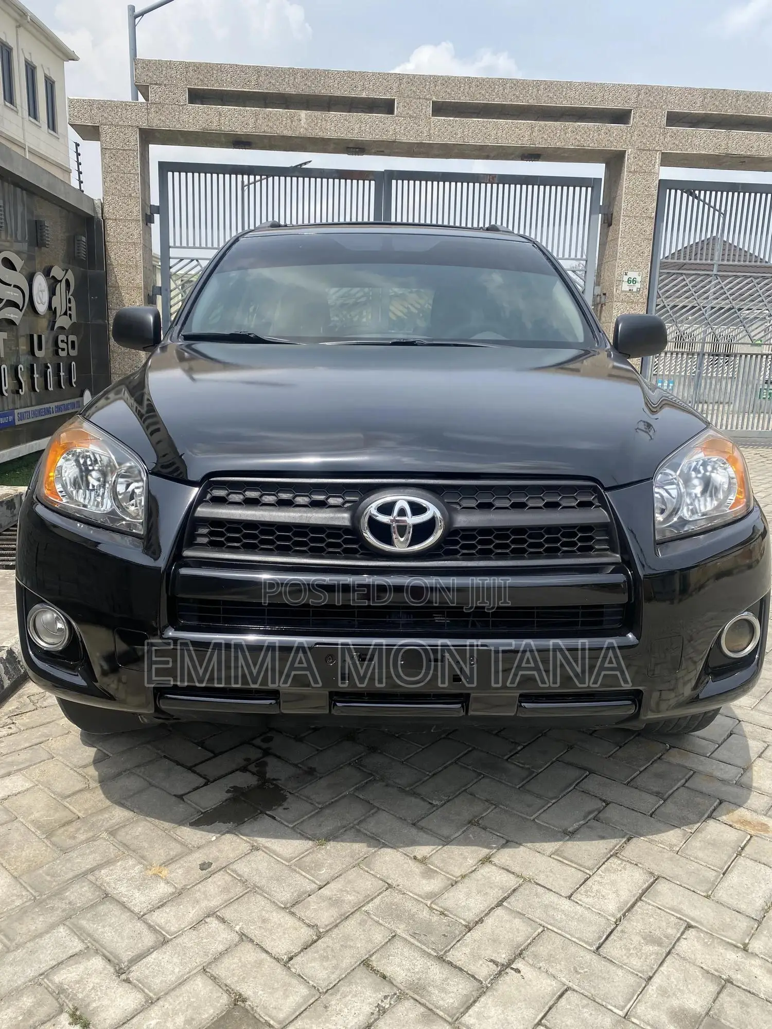 Toyota RAV4 2010 Black