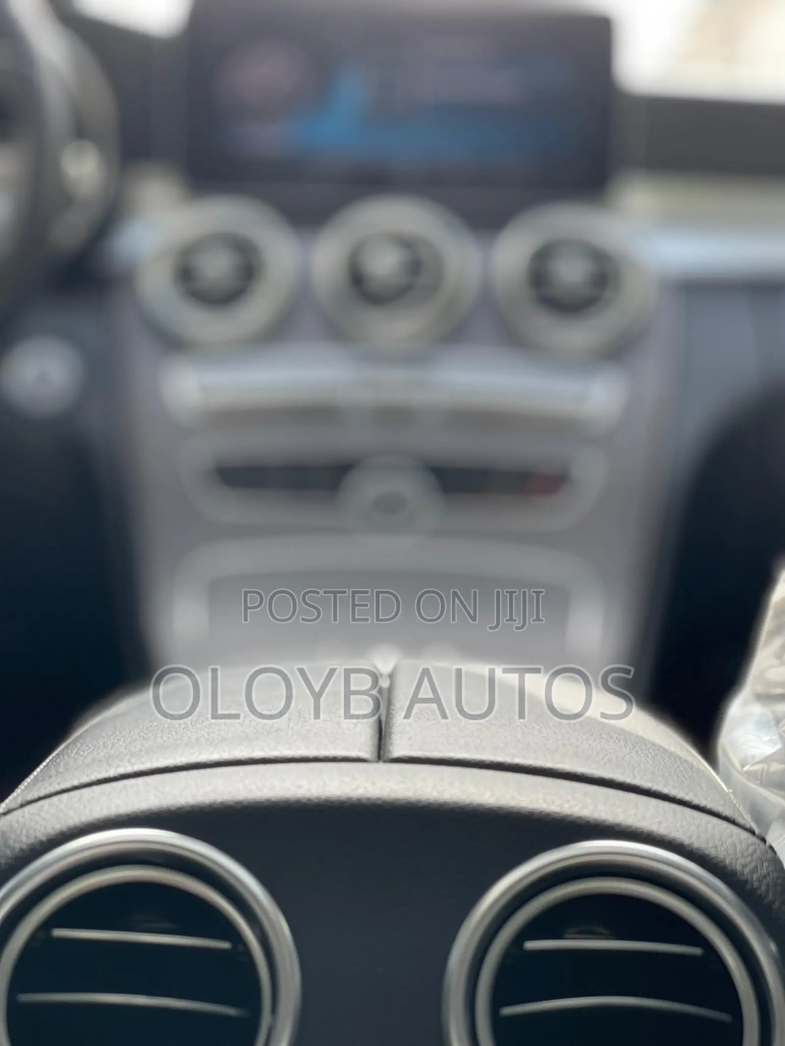 Mercedes-Benz C300 2020 Silver