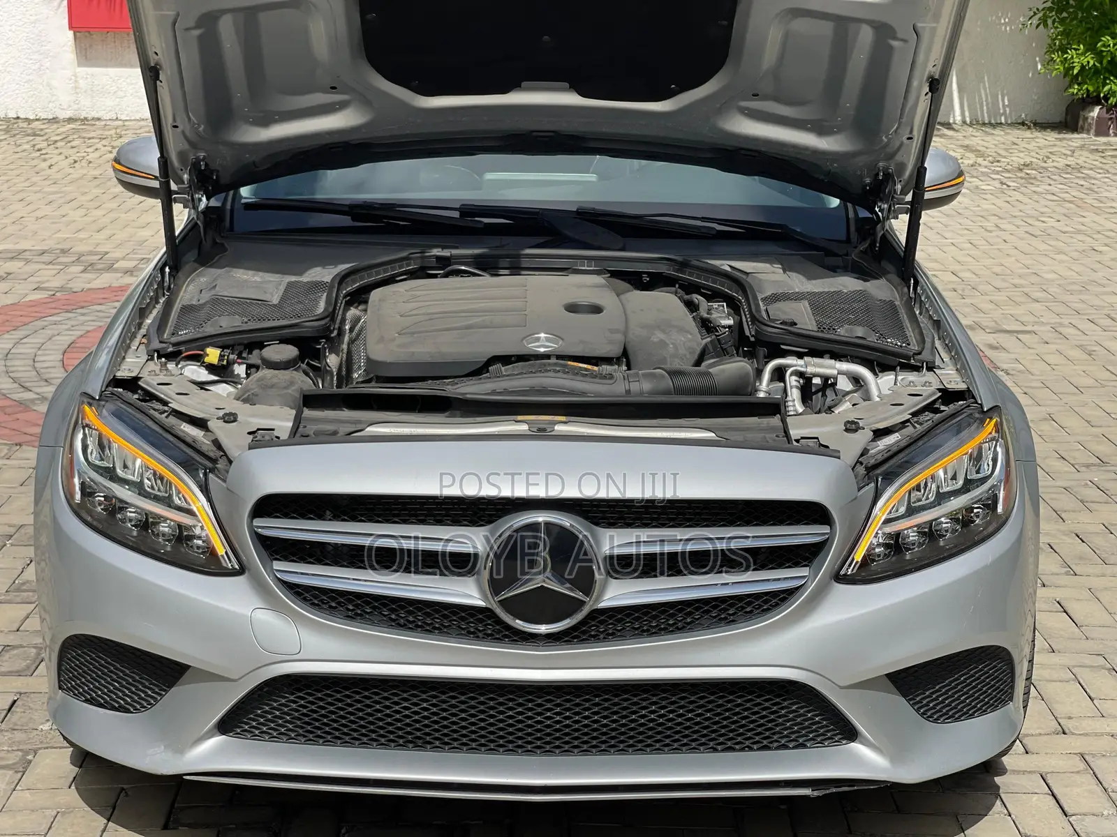 Mercedes-Benz C300 2020 Silver