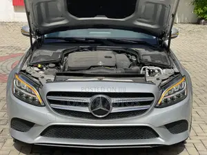Mercedes-Benz C300 2020 Silver