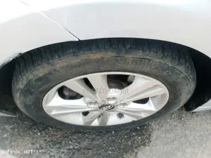Hyundai Elantra 2017 Silver
