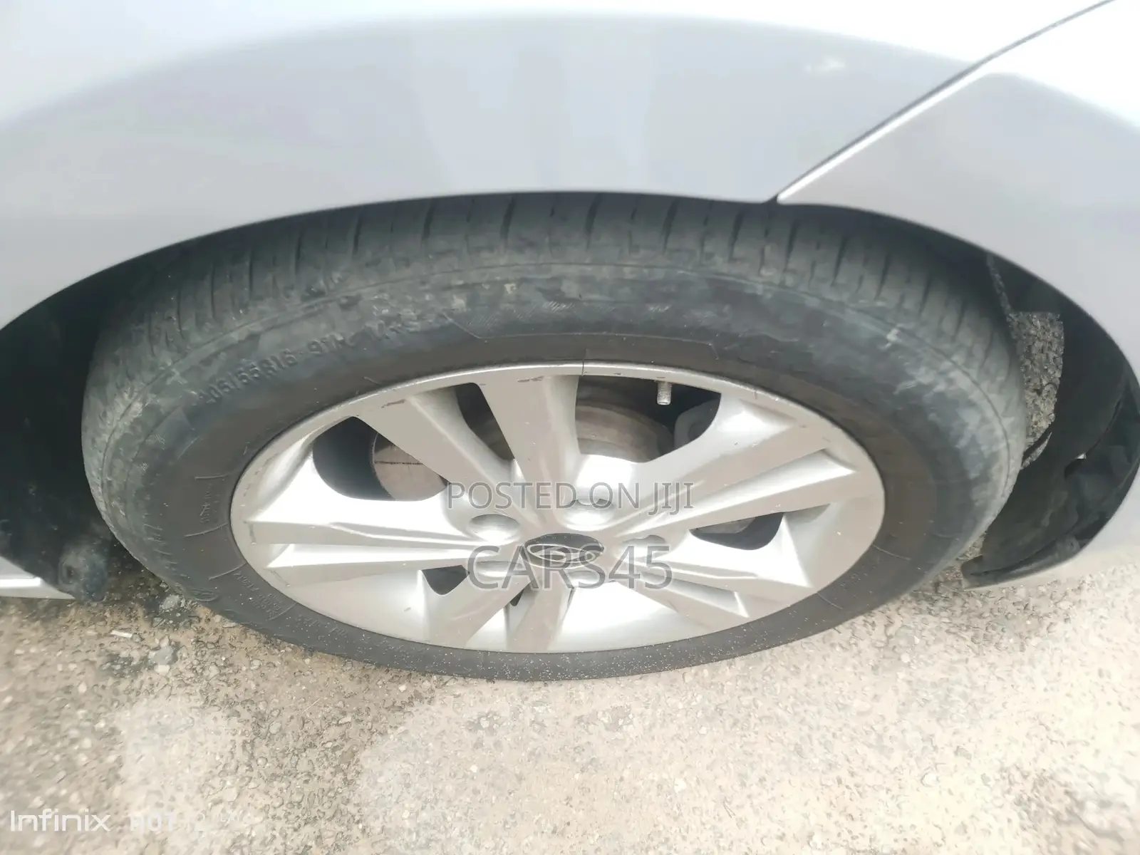 Hyundai Elantra 2017 Silver