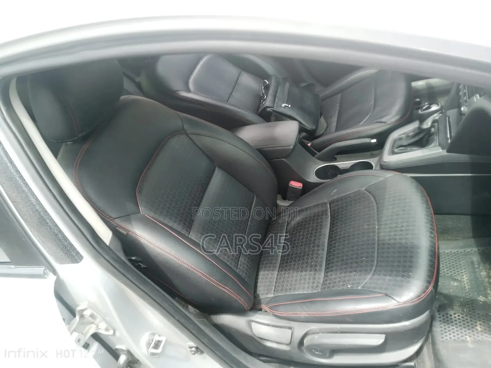 Hyundai Elantra 2017 Silver