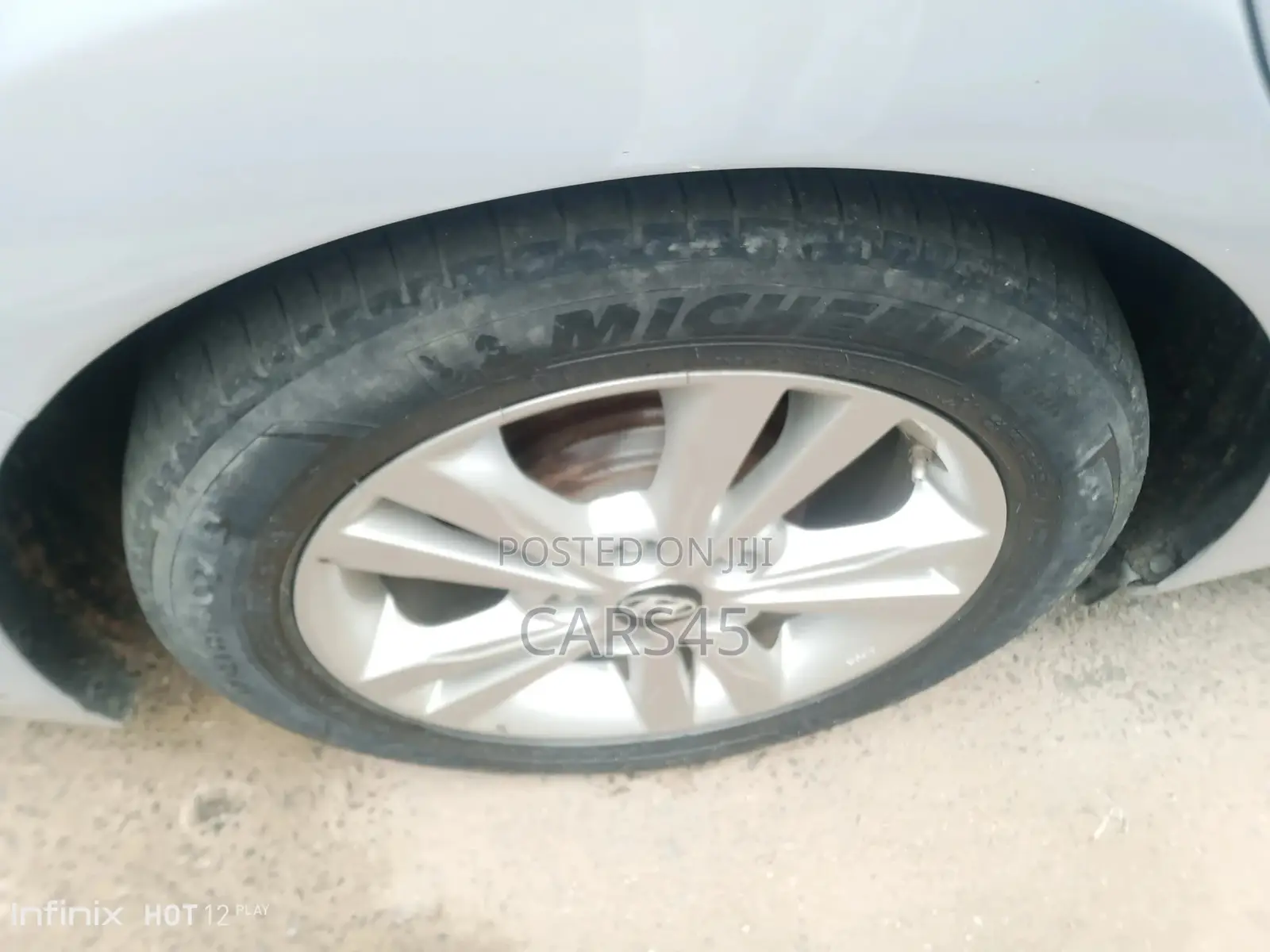 Hyundai Elantra 2017 Silver