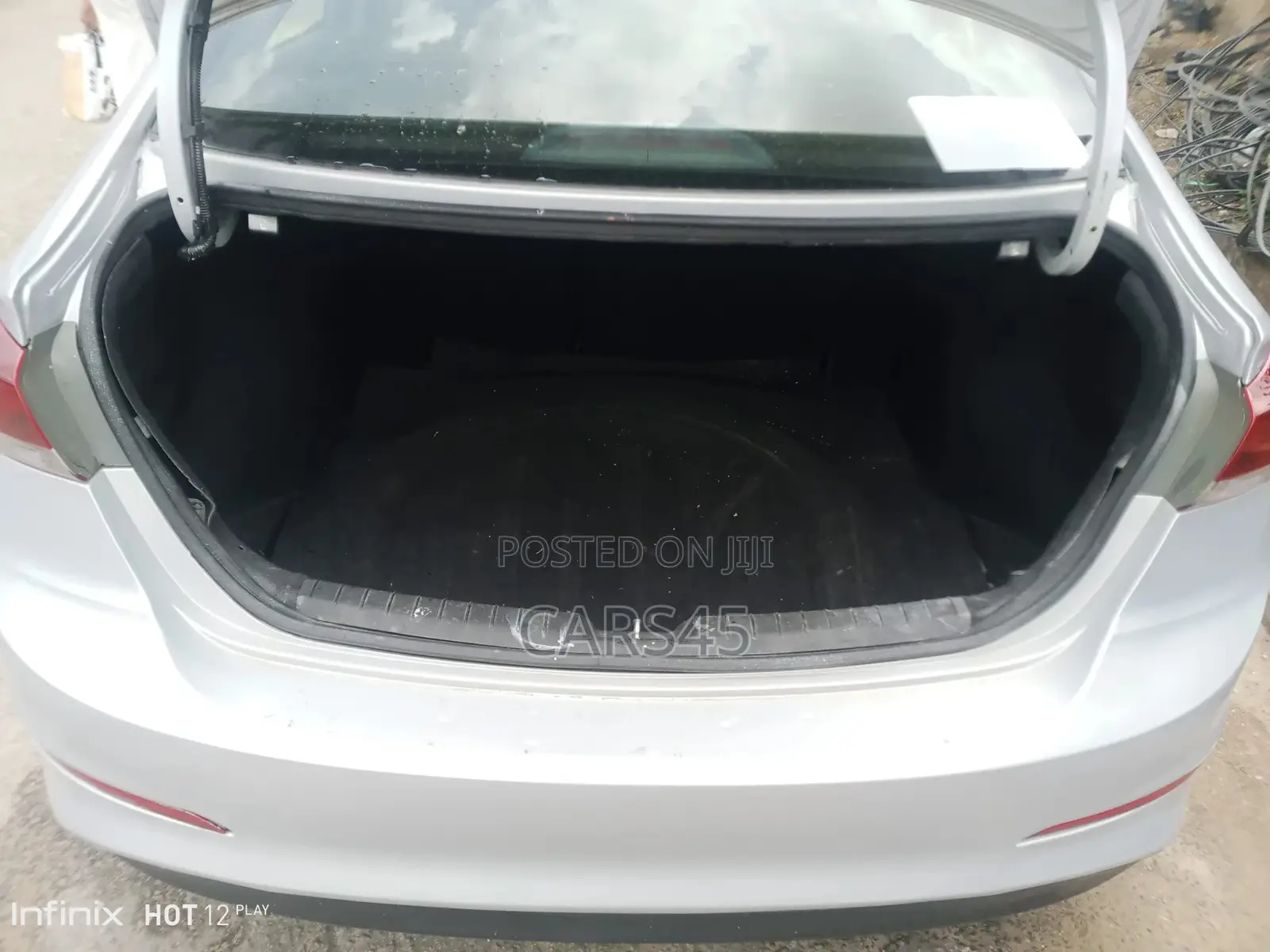 Hyundai Elantra 2017 Silver