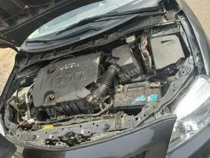 Toyota Corolla 2009 Gray