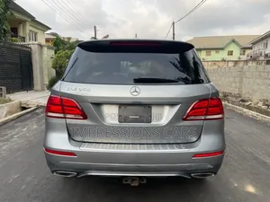 Mercedes-Benz GLE-Class 2016 Silver