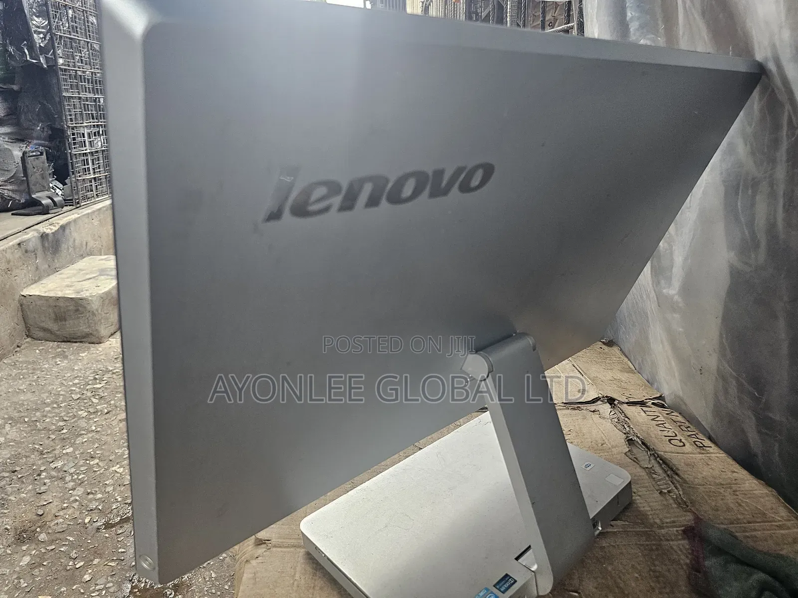 Desktop Computer Lenovo ideacentre 720 8GB Intel Core 7 HDD 1T