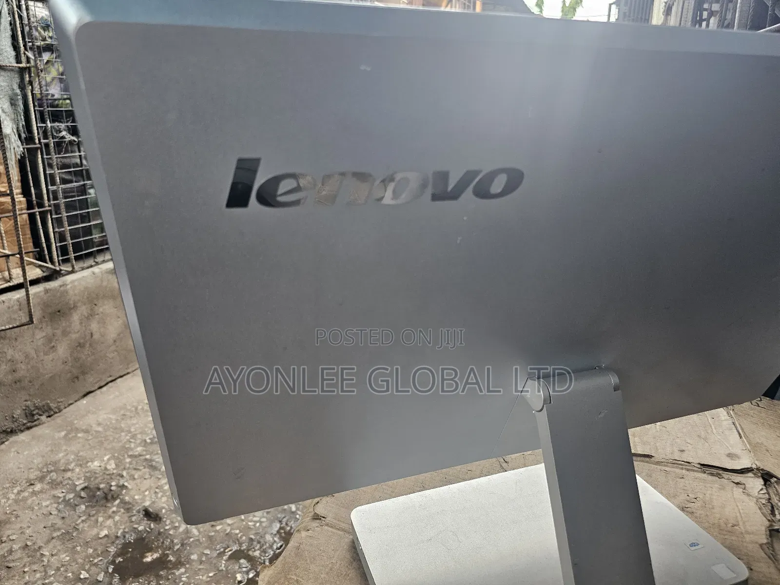 Desktop Computer Lenovo ideacentre 720 8GB Intel Core 7 HDD 1T