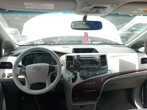 Toyota Sienna 2014 Silver