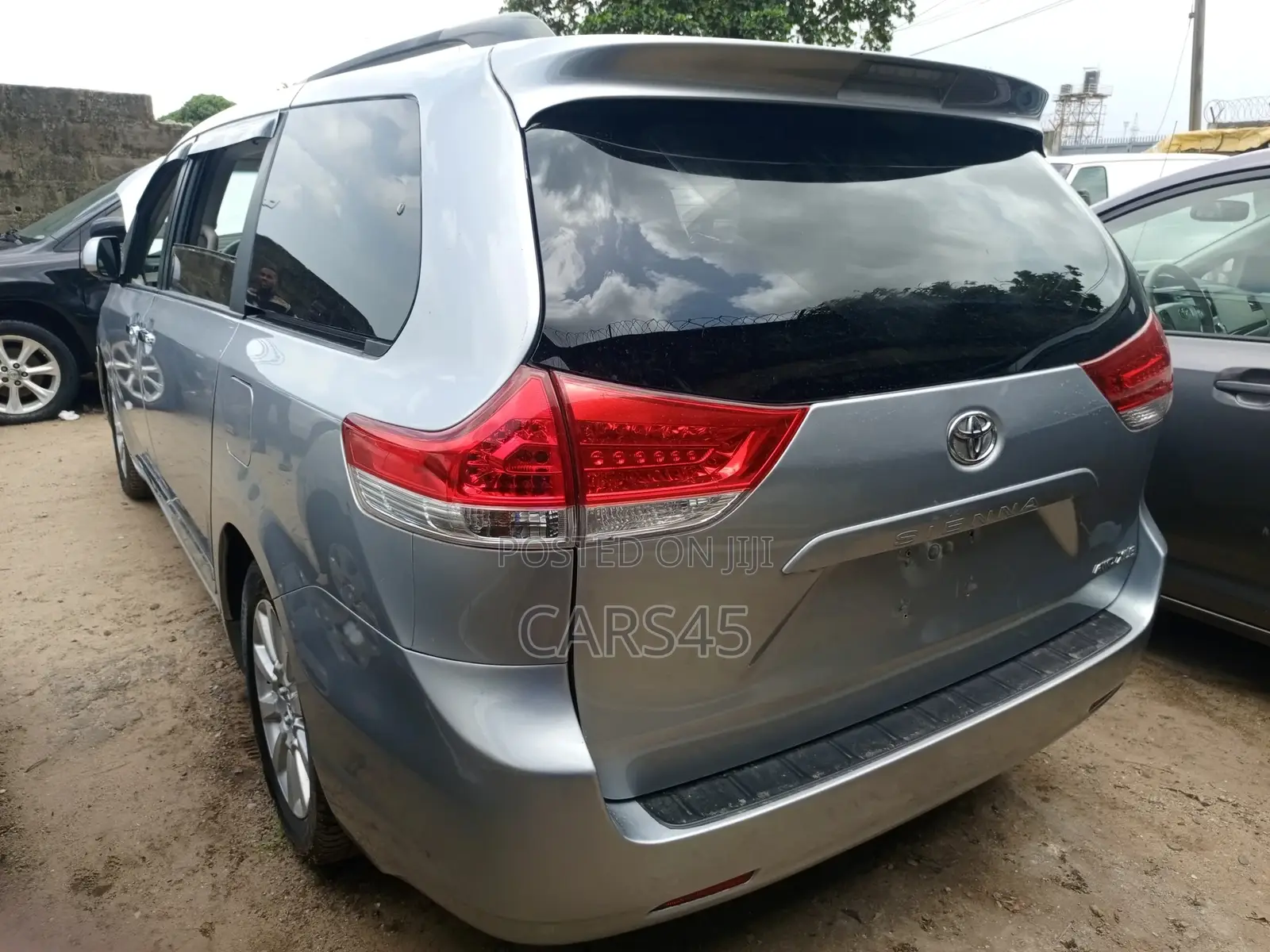 Toyota Sienna 2014 Silver