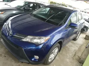Toyota RAV4 2015 Blue