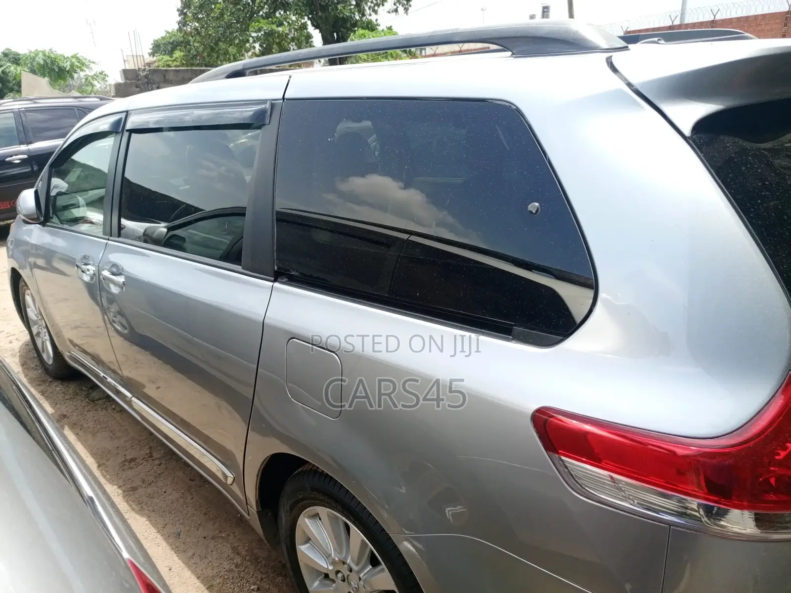 Toyota Sienna 2014 Silver