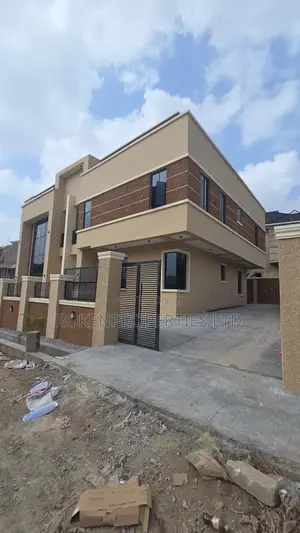 4bdrm Duplex in Calton Gate Gra, Akobo for sale