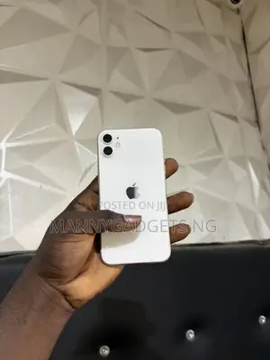Apple iPhone 11 128 GB White