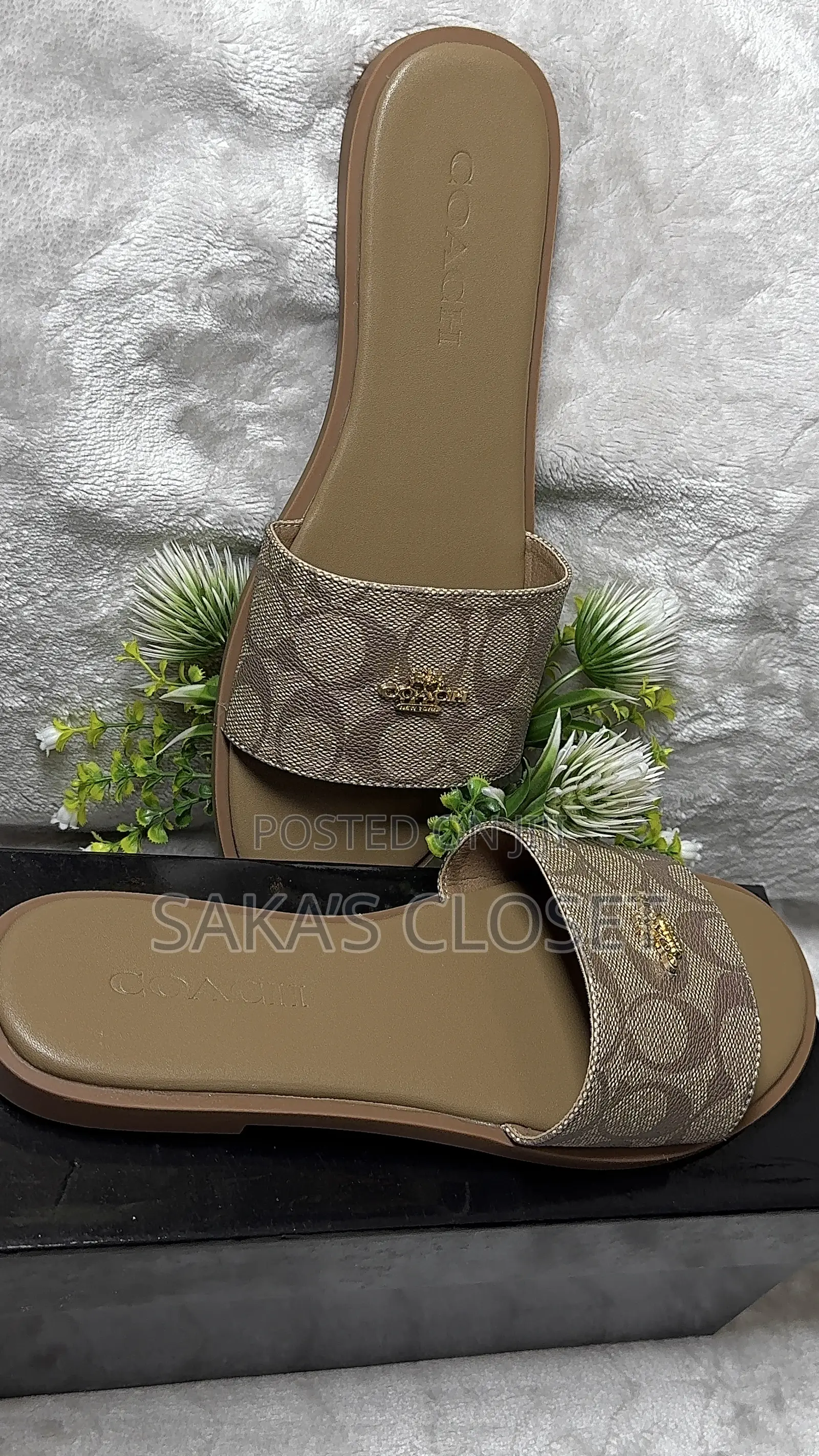 High Quality Coach Slippers