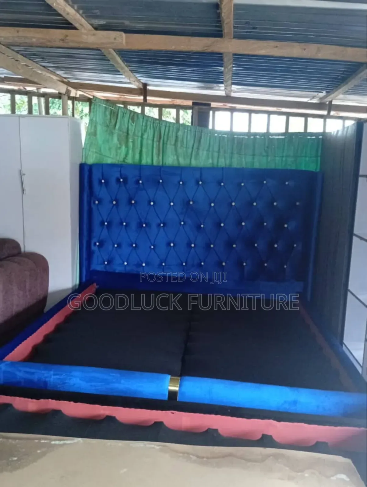 Simple Classic Bedframe