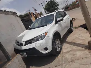 Toyota RAV4 2016 White