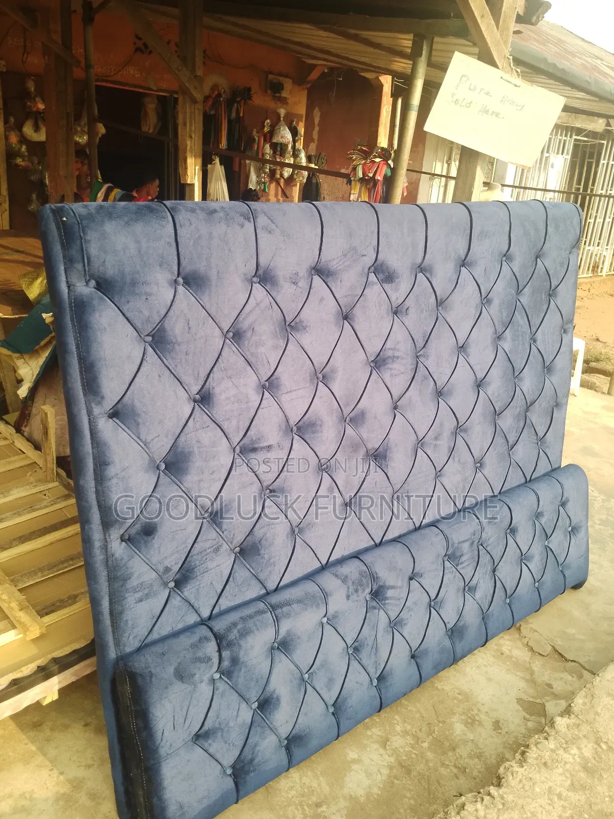 Simple Classic Bedframe
