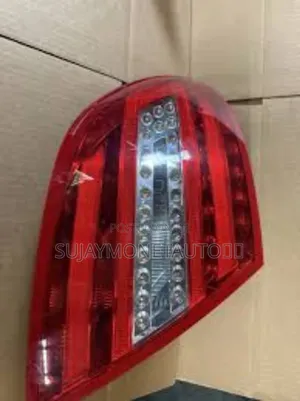 Mercedes Benz C300 204 2013 Left and Right Back Light L