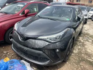Toyota C-HR Limited 2022 Gray