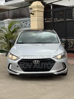 Hyundai Elantra 2017 Silver