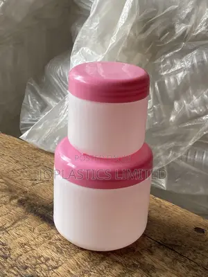 200g 450 Plastics Container