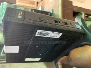 Desktop Computer Dell 4GB HDD+SSD 160GB