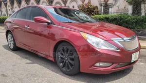 Hyundai Sonata 2010 Red
