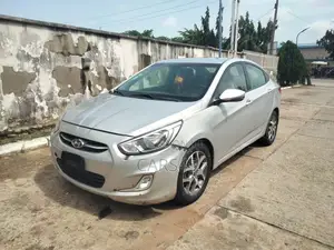 Hyundai Accent 2017 Silver