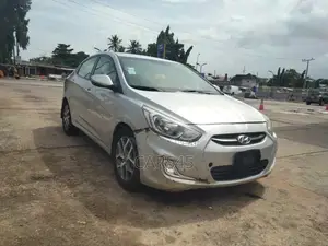 Hyundai Accent 2017 Silver