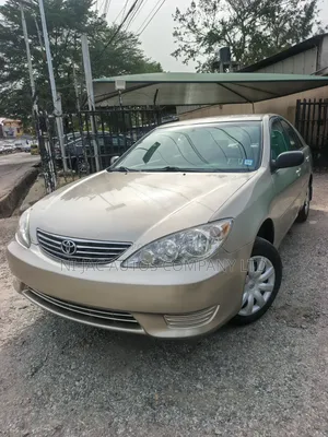 Toyota Camry LE 4dr Sedan (2.4L 4cyl 5A) 2006 Gold