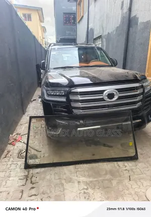 Landcrusier 2000 Models Windscreen Glass Available Installed