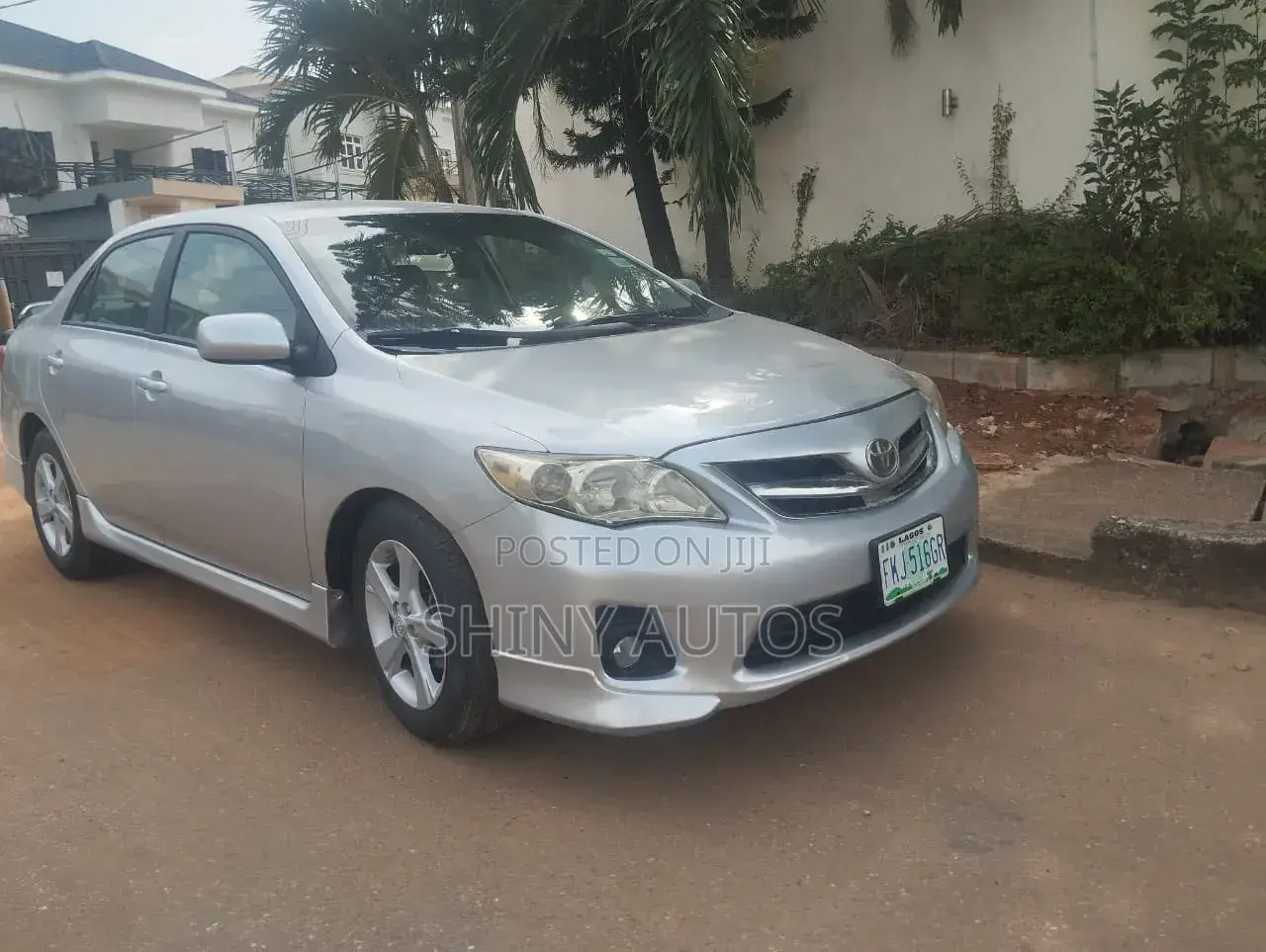 Toyota Corolla 2011 Silver