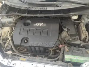 Toyota Corolla 2011 Silver