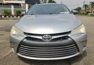 Toyota Camry 2016 Silver