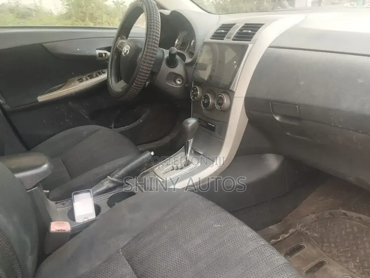 Toyota Corolla 2011 Silver